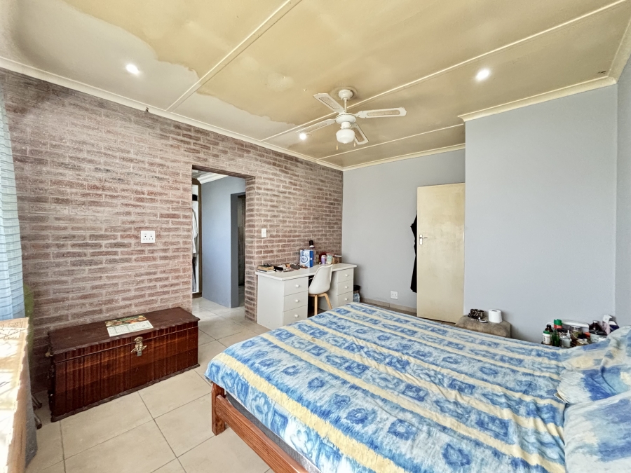 4 Bedroom Property for Sale in Lotus River Western Cape